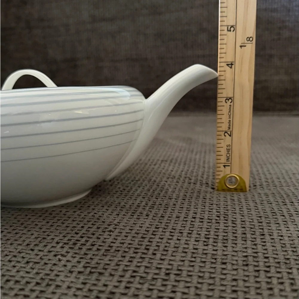 Richard Ginori Italy Blue Pinstripe White Porcelain Teapot Low Profile 10” China